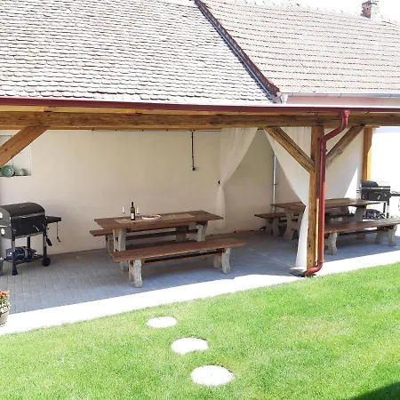 Apartmán U Studny Dolní Dunajovice